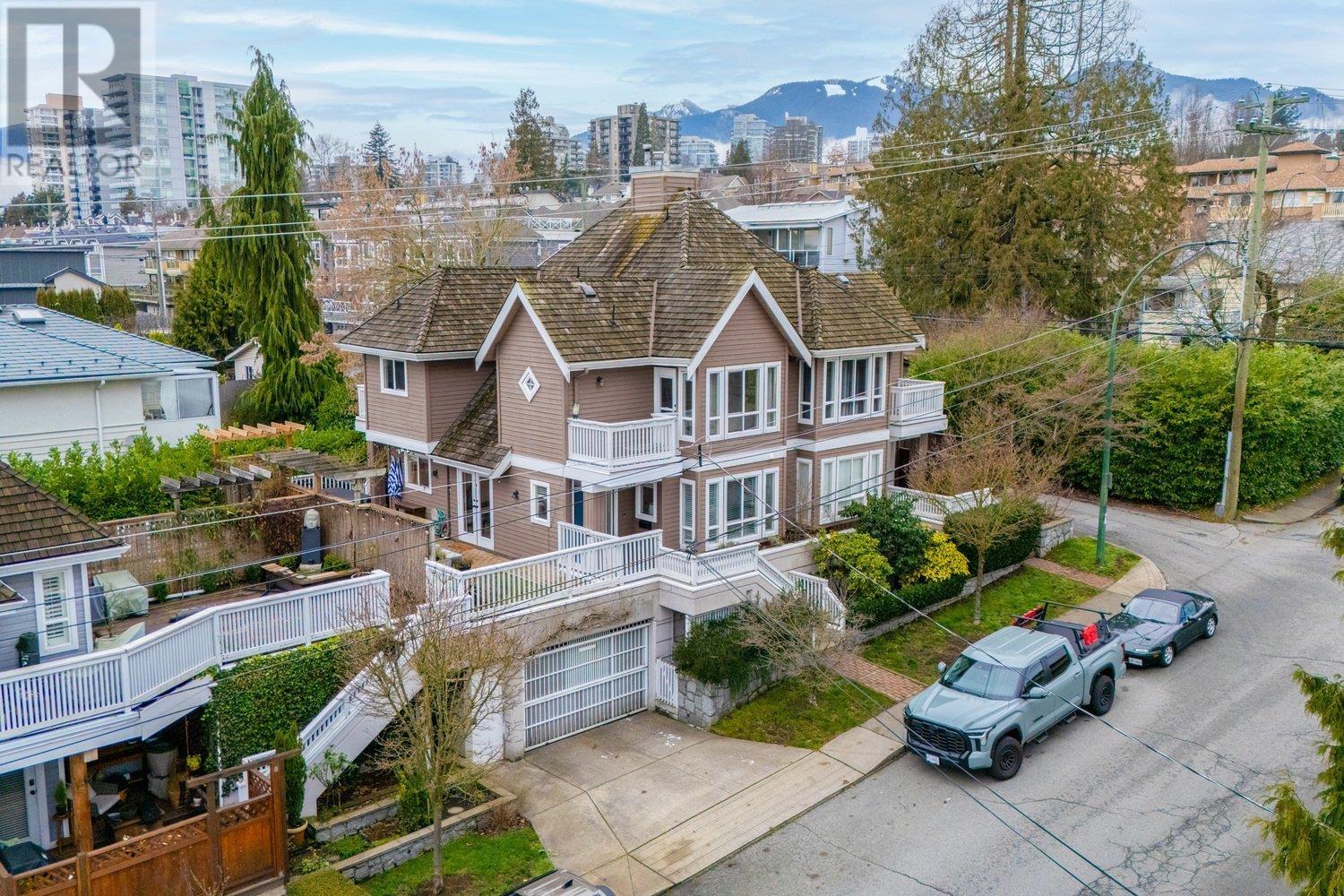 515 St. Andrews Avenue, North Vancouver, British Columbia  V7L 4W2 - Photo 5 - R2988059