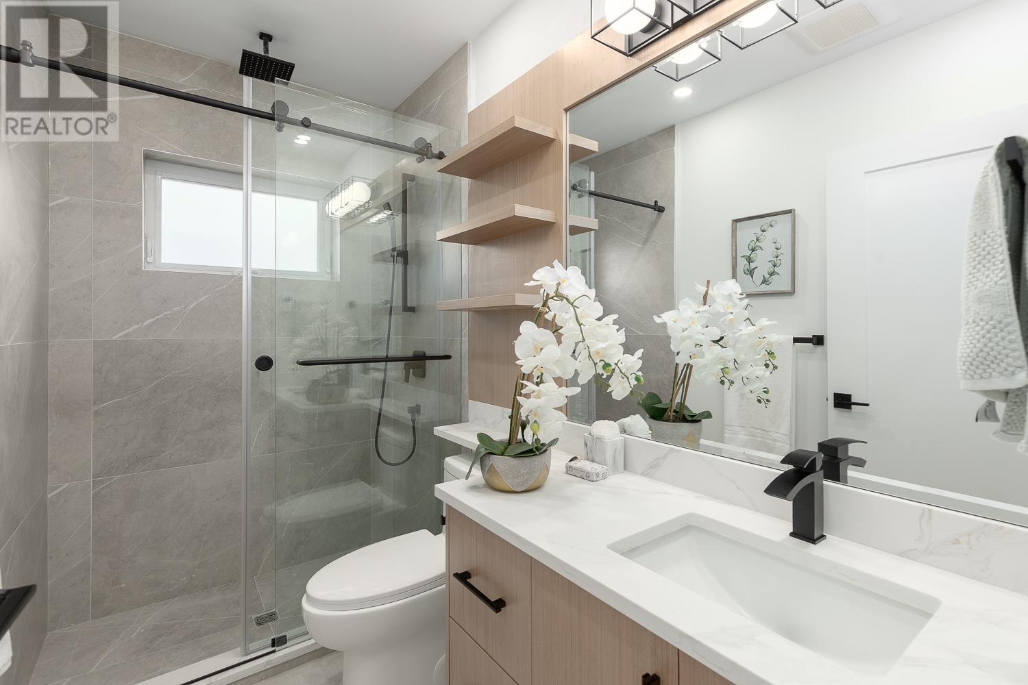 1 1166 E 11th Avenue, Vancouver, British Columbia  V5T 2G3 - Photo 14 - R2988090