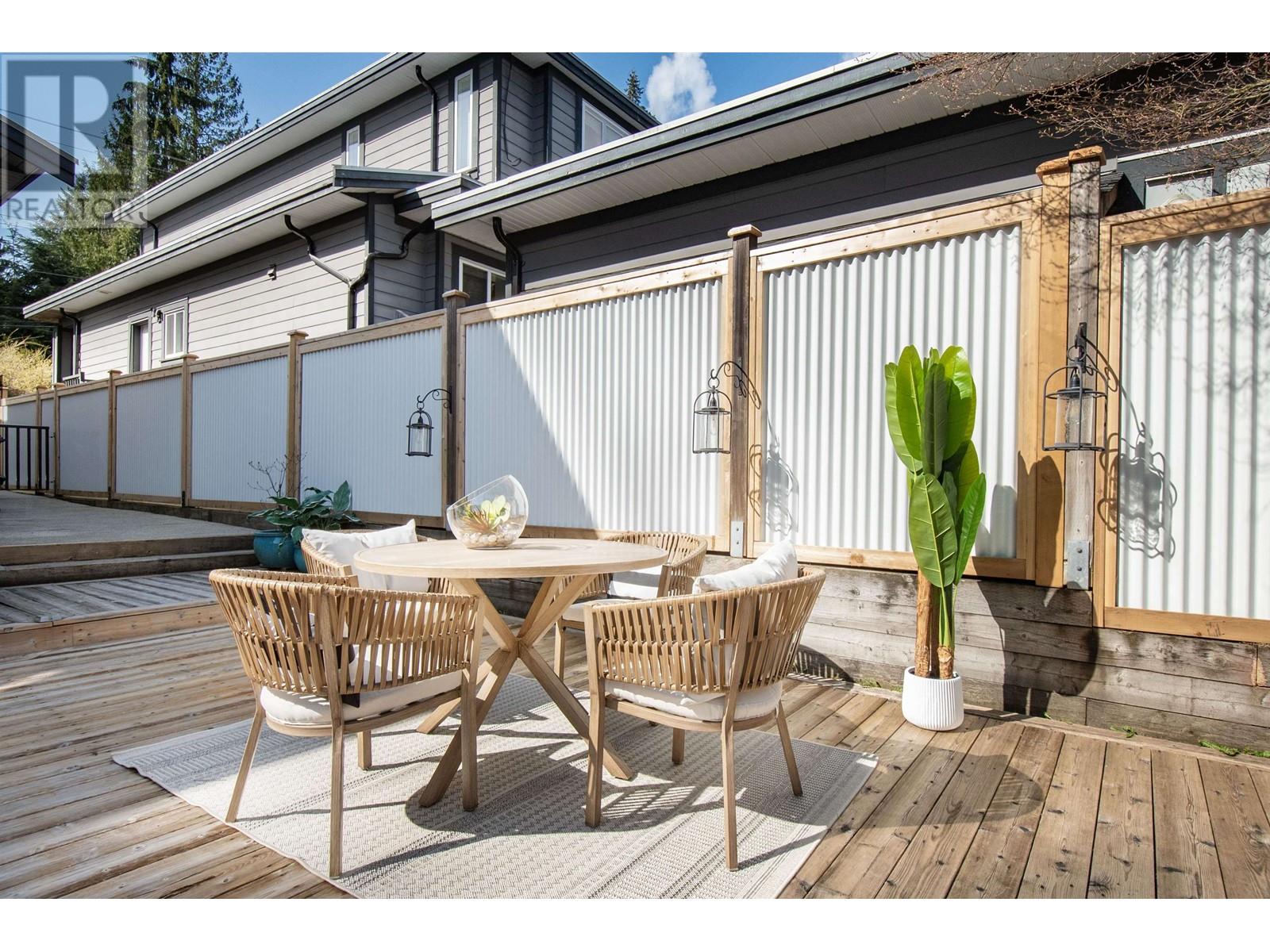 3772 Mountain Highway, North Vancouver, British Columbia  V7K 2J1 - Photo 27 - R2988081