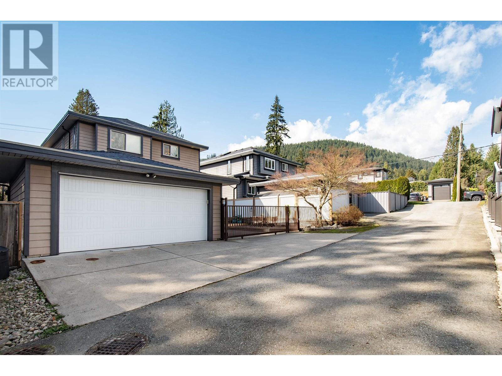 3772 Mountain Highway, North Vancouver, British Columbia  V7K 2J1 - Photo 34 - R2988081