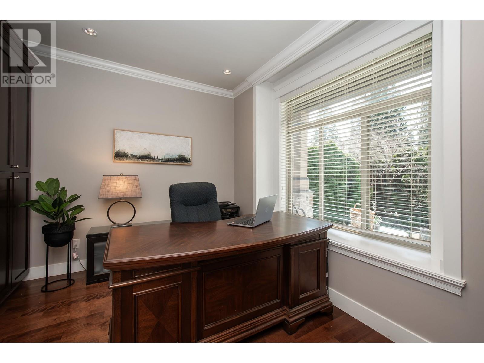 3772 Mountain Highway, North Vancouver, British Columbia  V7K 2J1 - Photo 5 - R2988081