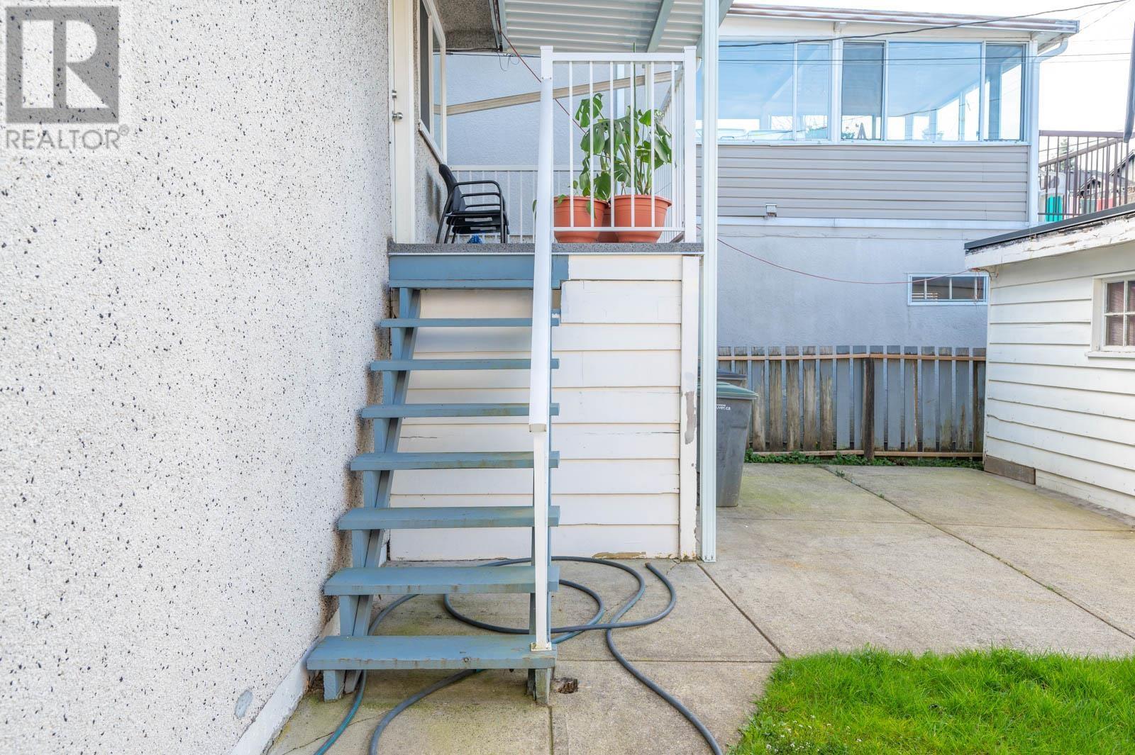 479 E 30th Avenue, Vancouver, British Columbia  V5V 2V5 - Photo 32 - R2988091