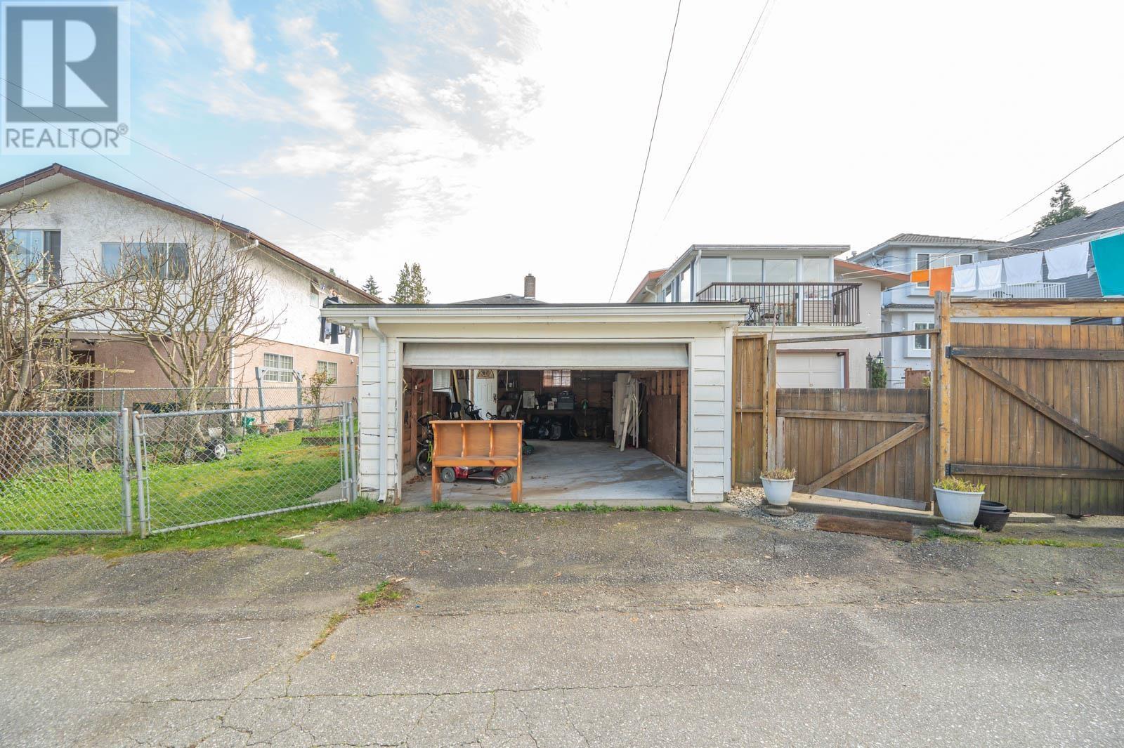479 E 30th Avenue, Vancouver, British Columbia  V5V 2V5 - Photo 37 - R2988091