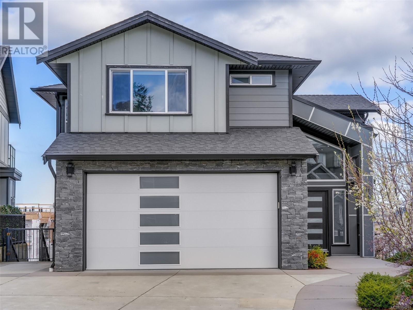Property at 2362 Azurite Cres image 1