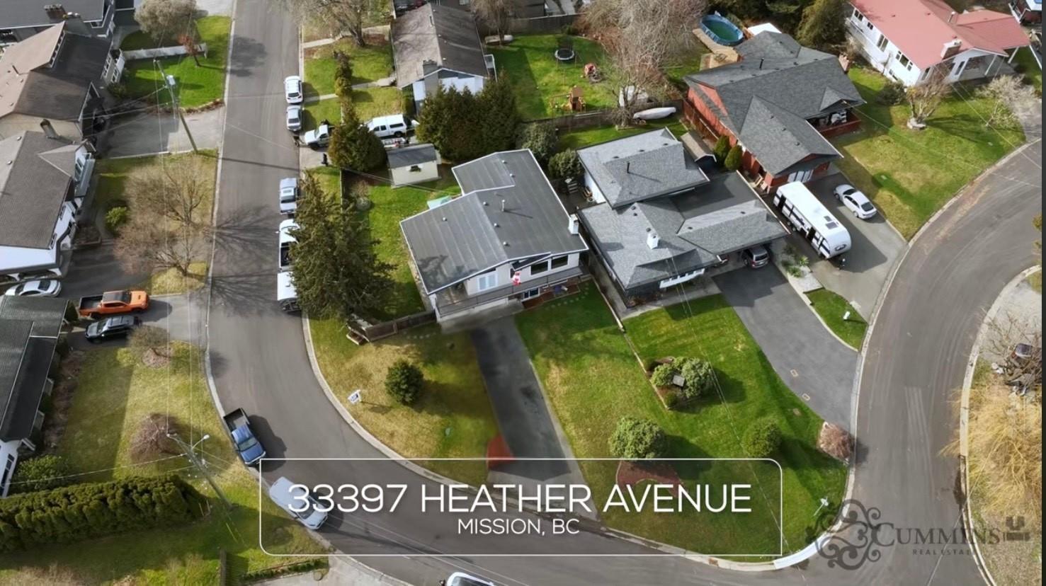 Property at 33397 HEATHER AVENUE image 3