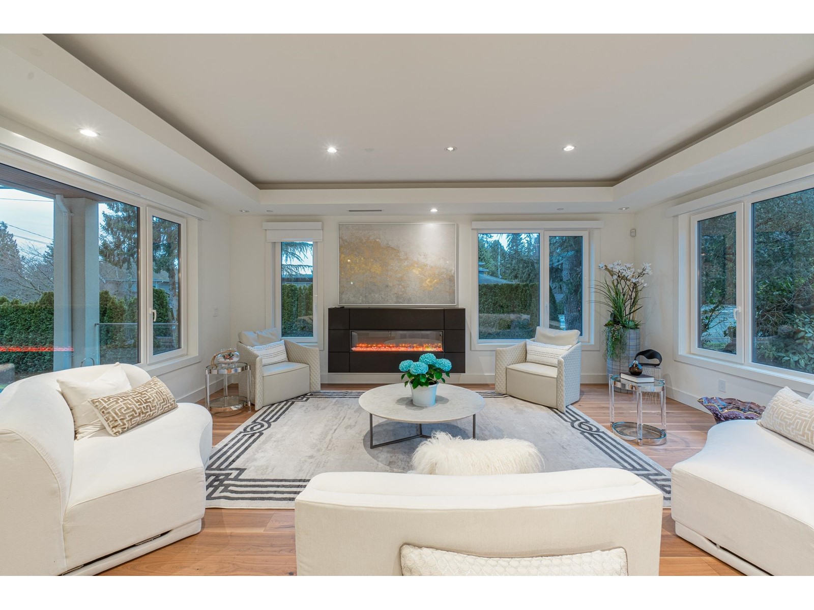Property at 13600 BLACKBURN AVENUE image 5