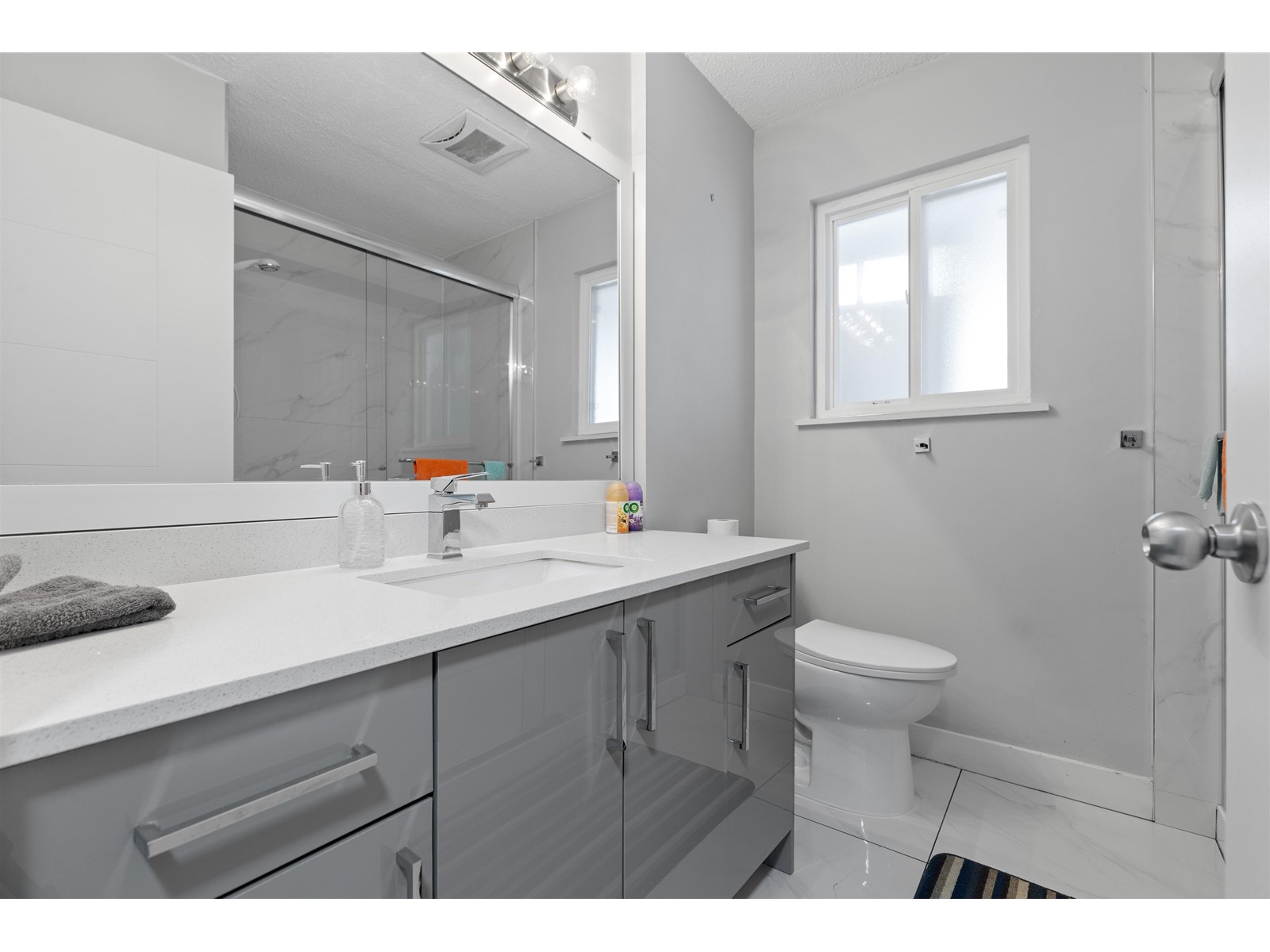 15825-15827 96 Avenue, Surrey, British Columbia  V4N 2R8 - Photo 12 - R2987847