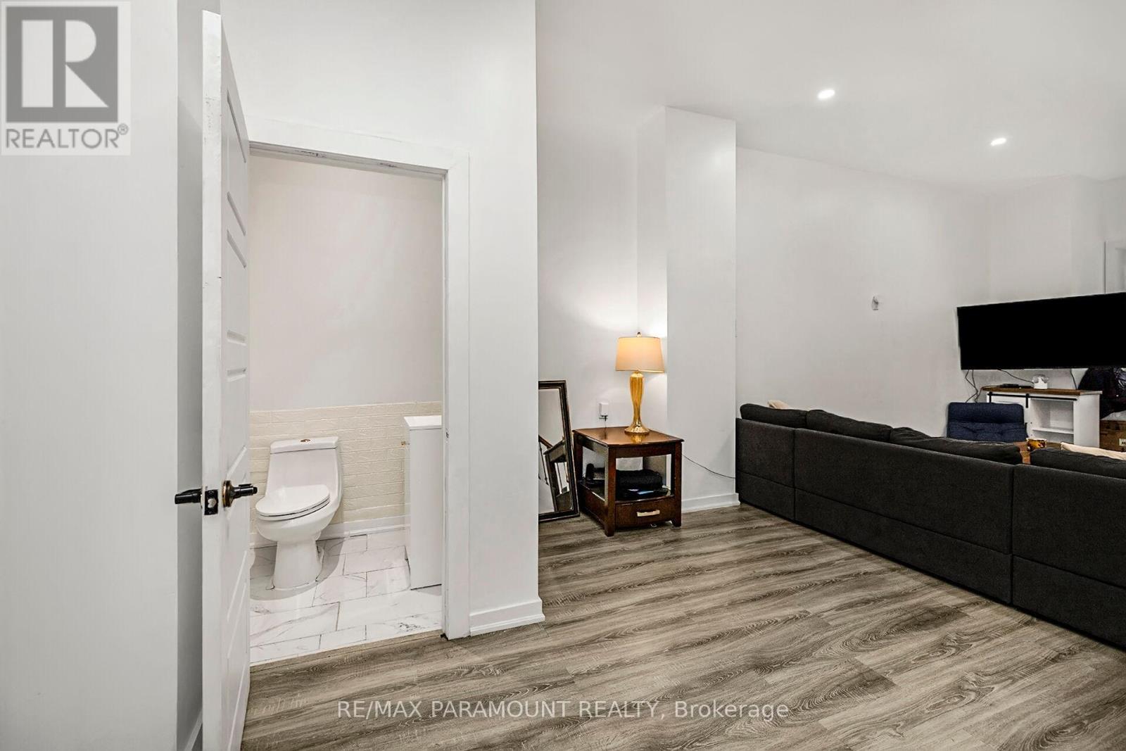 121 Mulock Avenue, Toronto (Junction Area), Ontario  M6N 3C5 - Photo 11 - W12070583