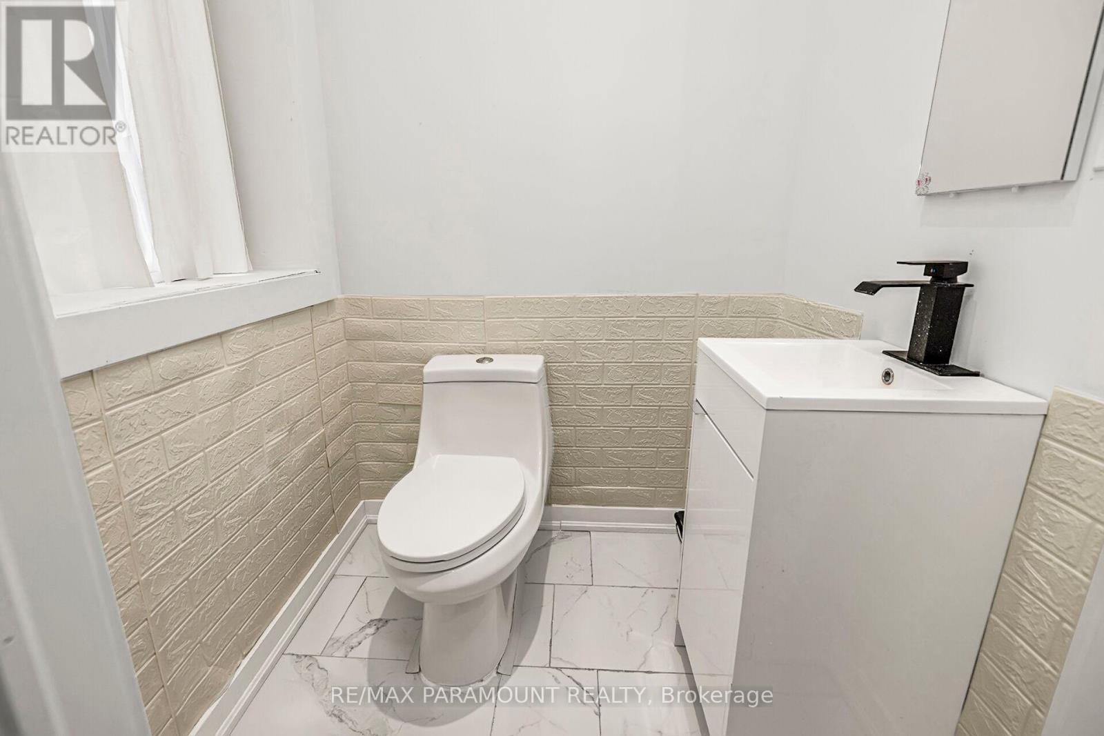 121 Mulock Avenue, Toronto (Junction Area), Ontario  M6N 3C5 - Photo 13 - W12070583