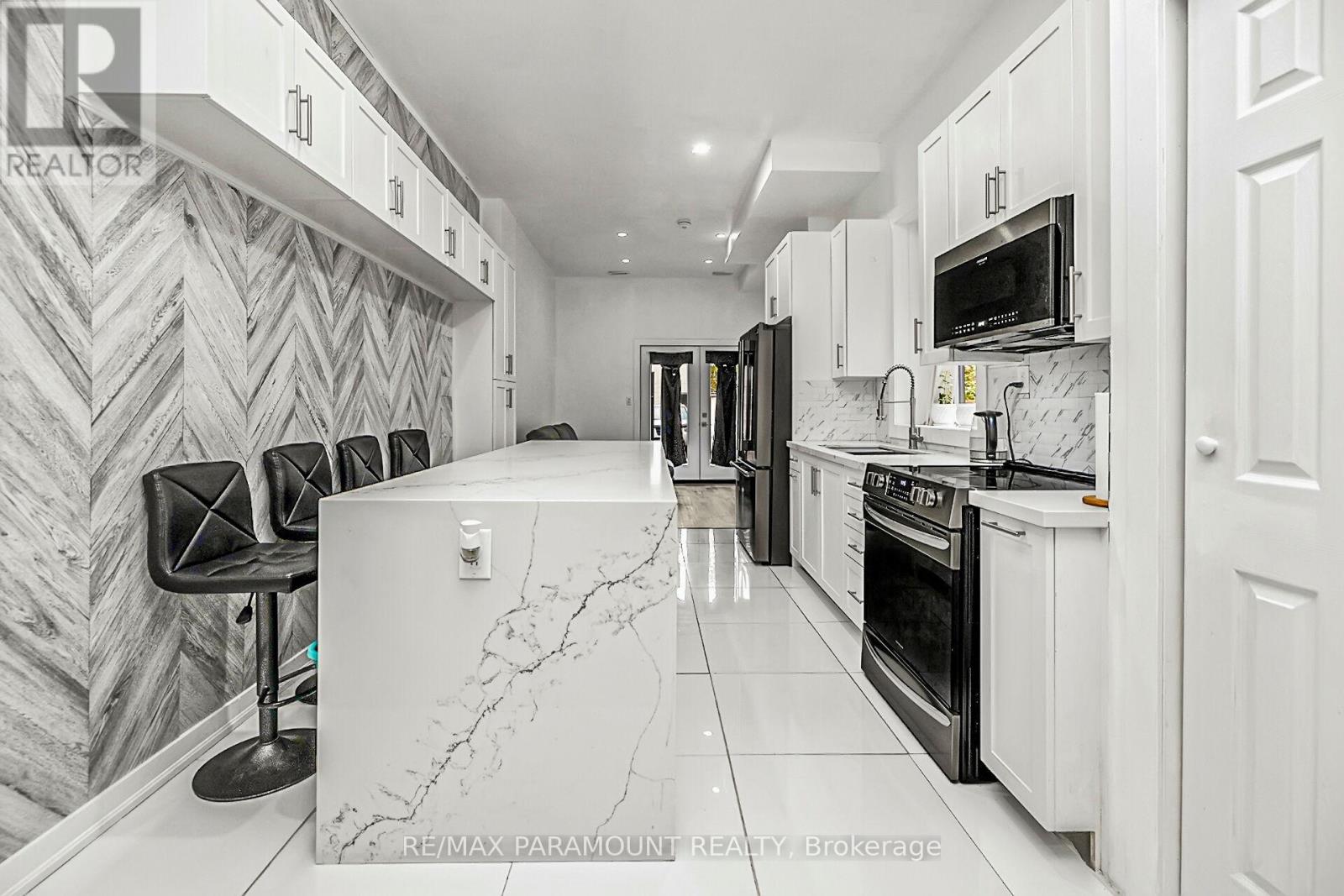 121 Mulock Avenue, Toronto (Junction Area), Ontario  M6N 3C5 - Photo 16 - W12070583