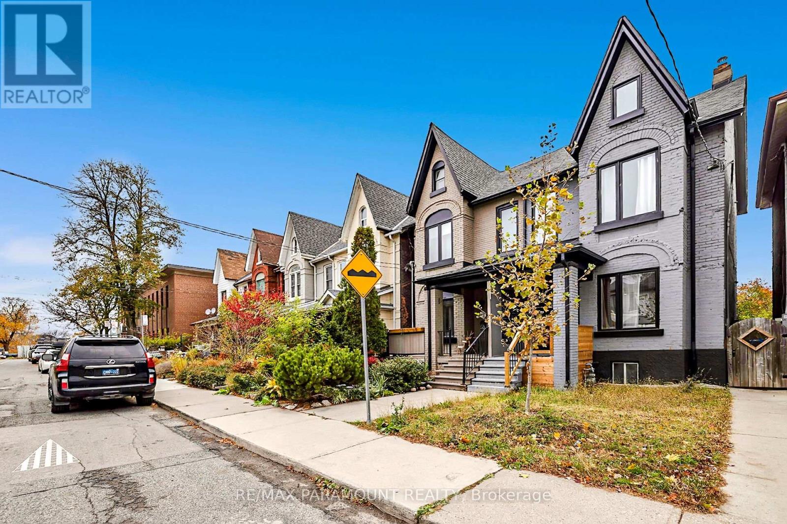 Property at 121 MULOCK AVENUE image 2