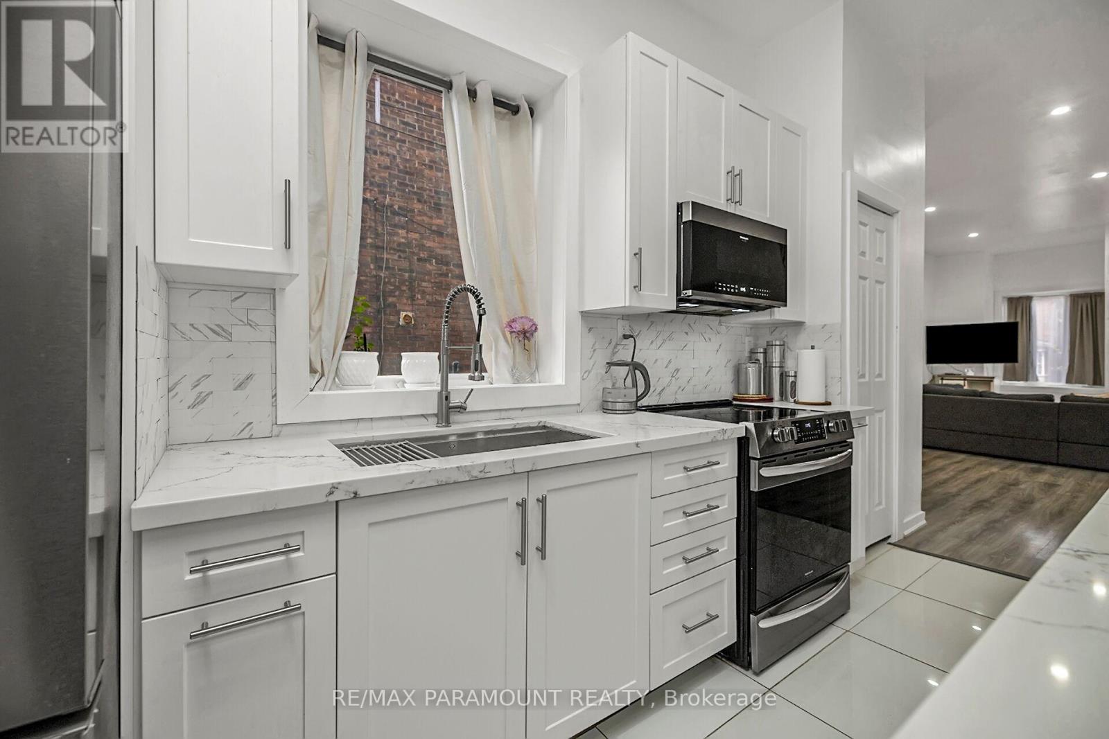 121 Mulock Avenue, Toronto (Junction Area), Ontario  M6N 3C5 - Photo 21 - W12070583