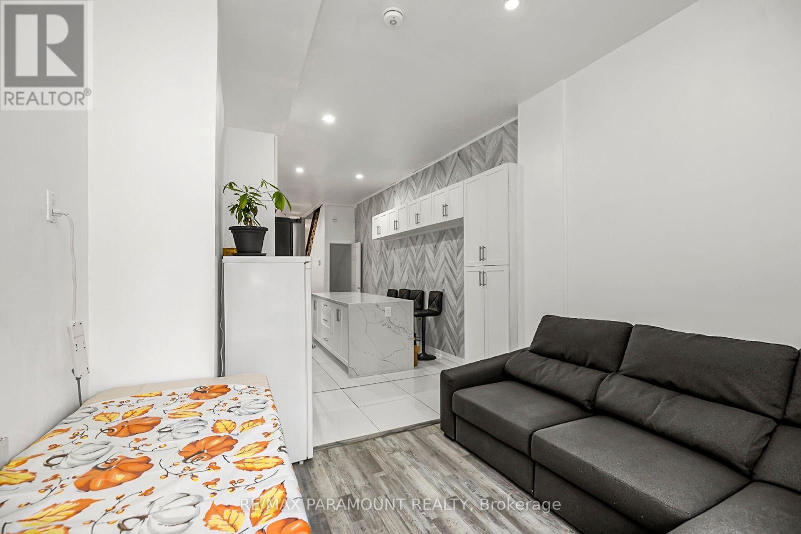 121 Mulock Avenue, Toronto (Junction Area), Ontario  M6N 3C5 - Photo 25 - W12070583