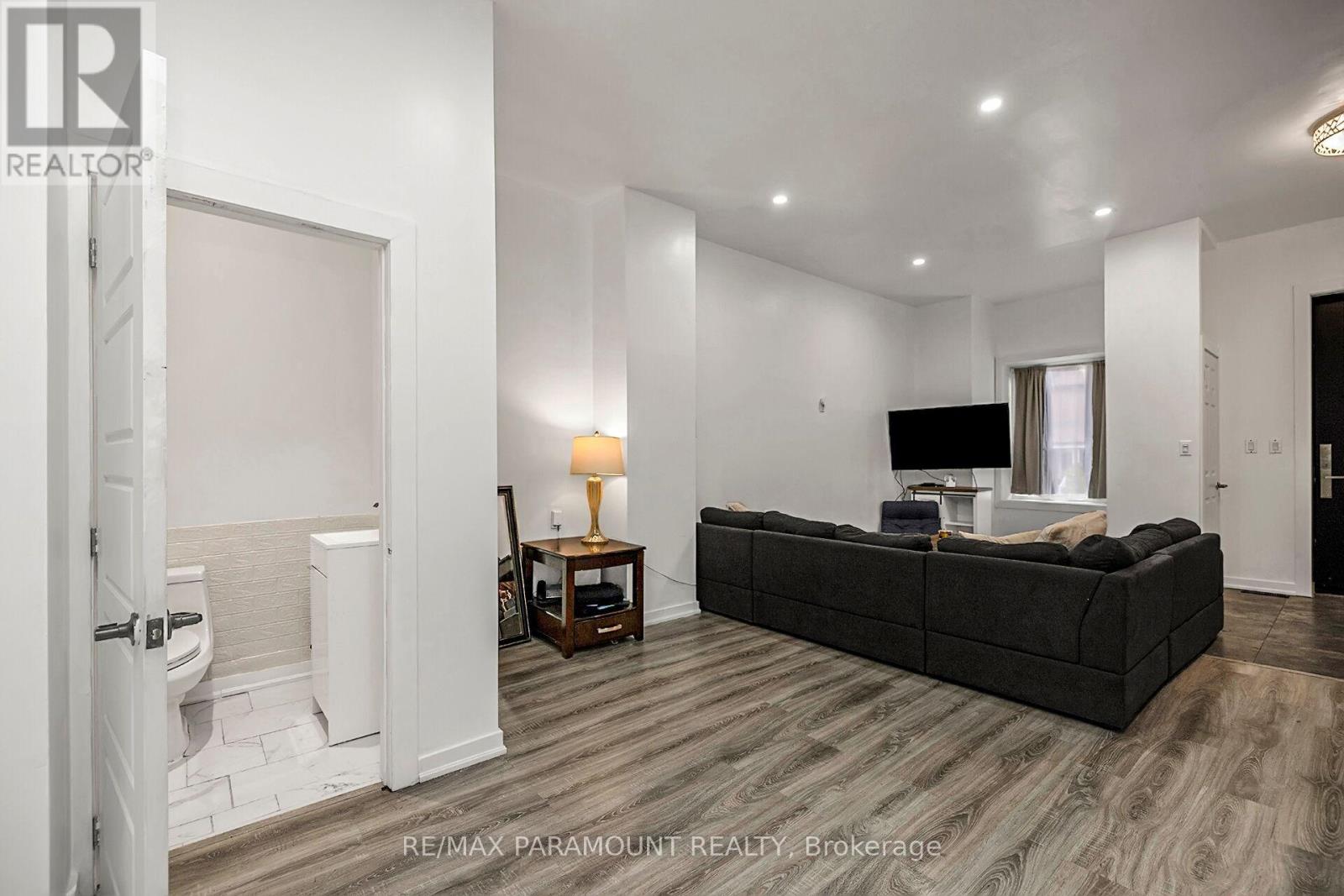 121 Mulock Avenue, Toronto (Junction Area), Ontario  M6N 3C5 - Photo 27 - W12070583