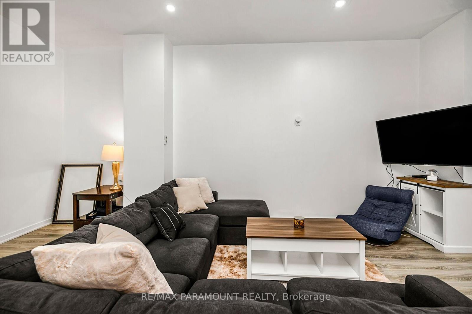 121 Mulock Avenue, Toronto (Junction Area), Ontario  M6N 3C5 - Photo 6 - W12070583