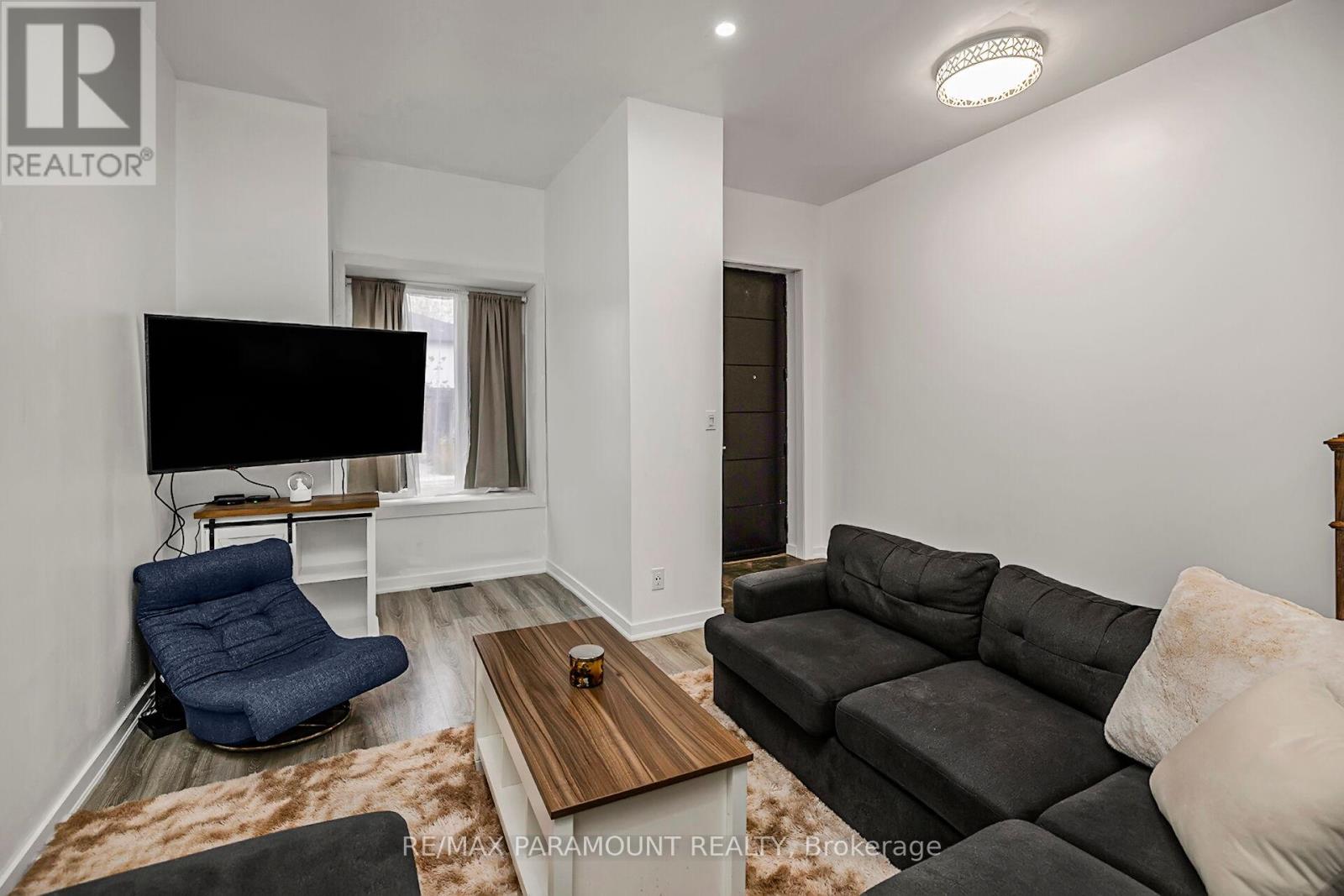 121 Mulock Avenue, Toronto (Junction Area), Ontario  M6N 3C5 - Photo 7 - W12070583