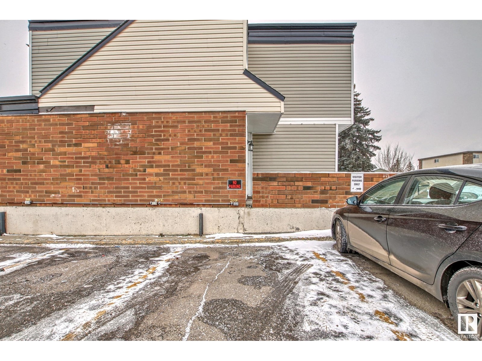 Property at #203 11421 34 ST NW NW image 3
