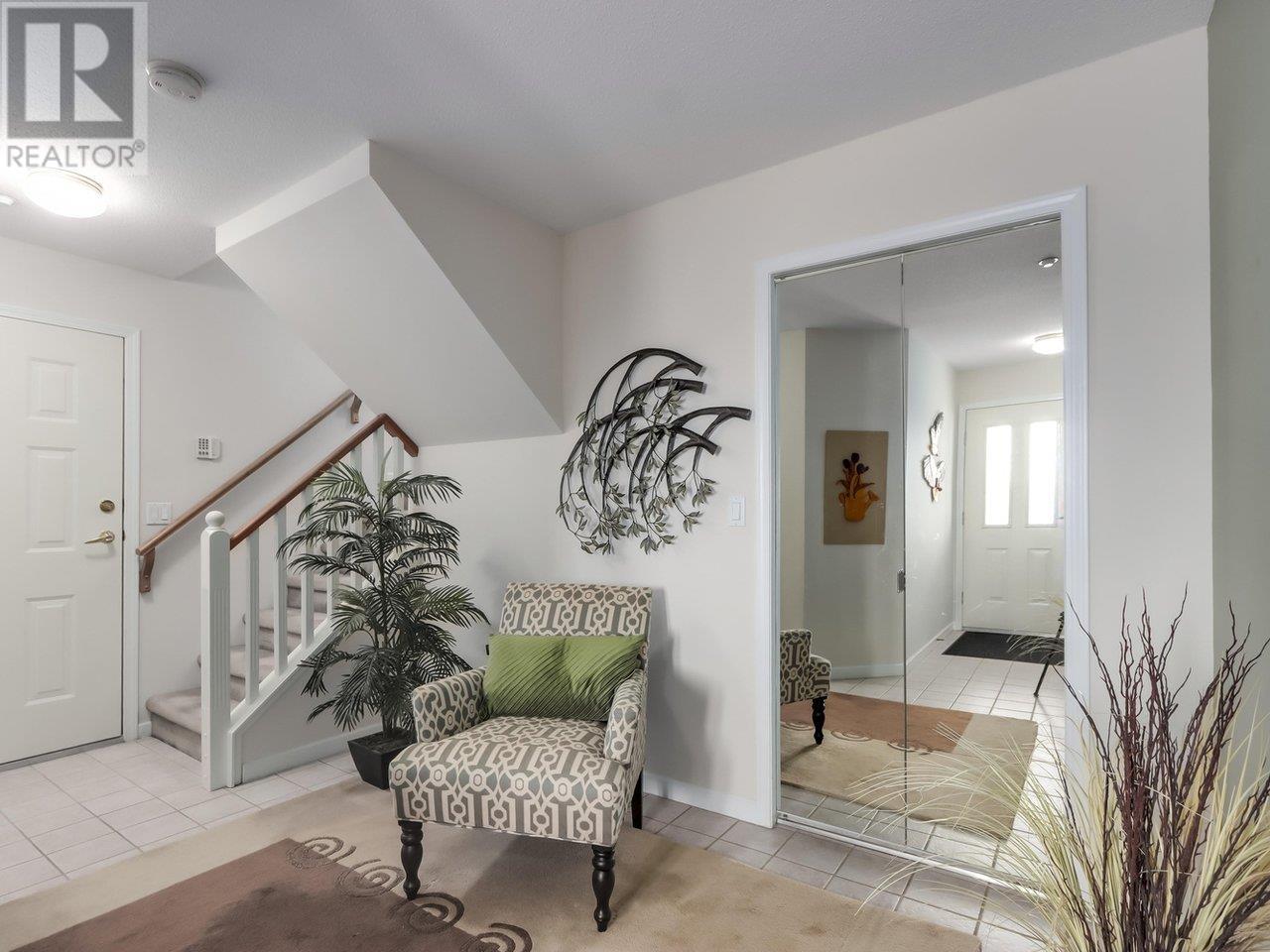 58 323 Governors Court, New Westminster, British Columbia  V3L 5S6 - Photo 3 - R2986840