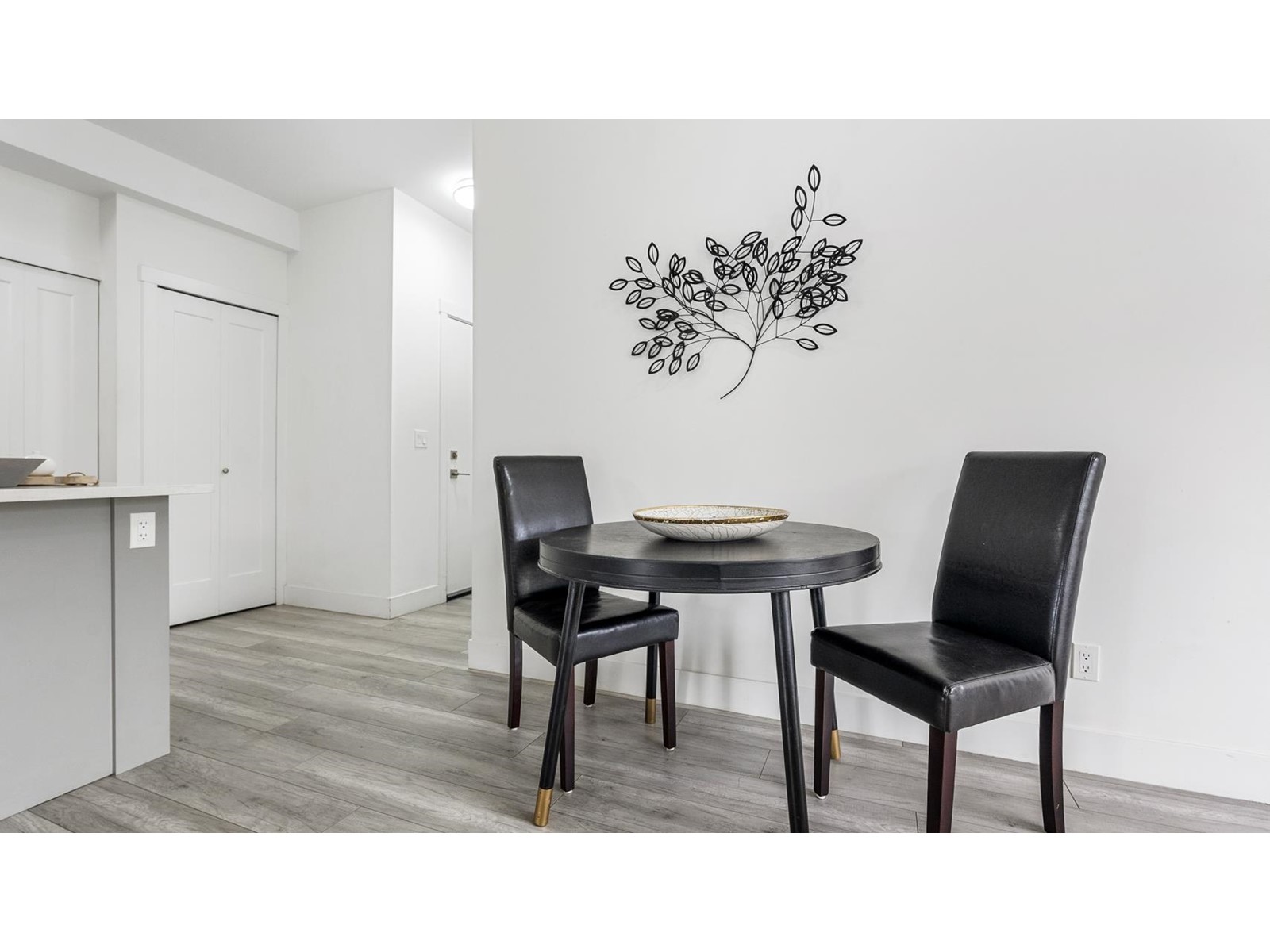 608 13978 Fraser Highway, Surrey, British Columbia  V3T 0P2 - Photo 7 - R2988114