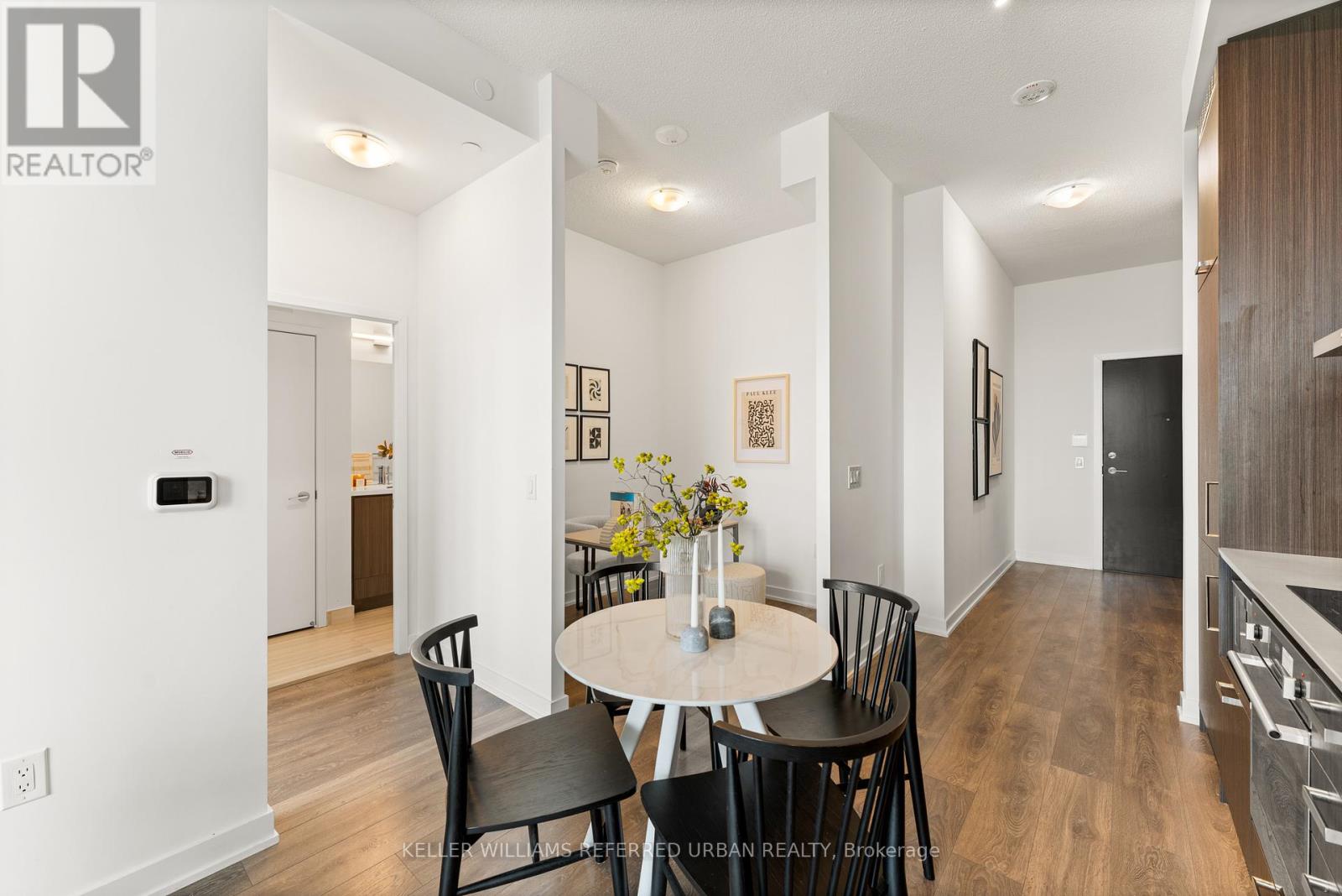 522 - 10 Honeycrisp Crescent, Vaughan, Ontario  L4K 0M7 - Photo 10 - N12070645