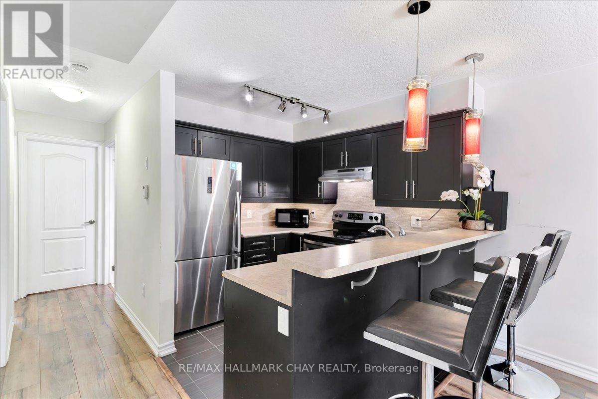 1 - 57 Ferndale Drive S, Barrie (Ardagh), Ontario  L4N 5W9 - Photo 8 - S12070637