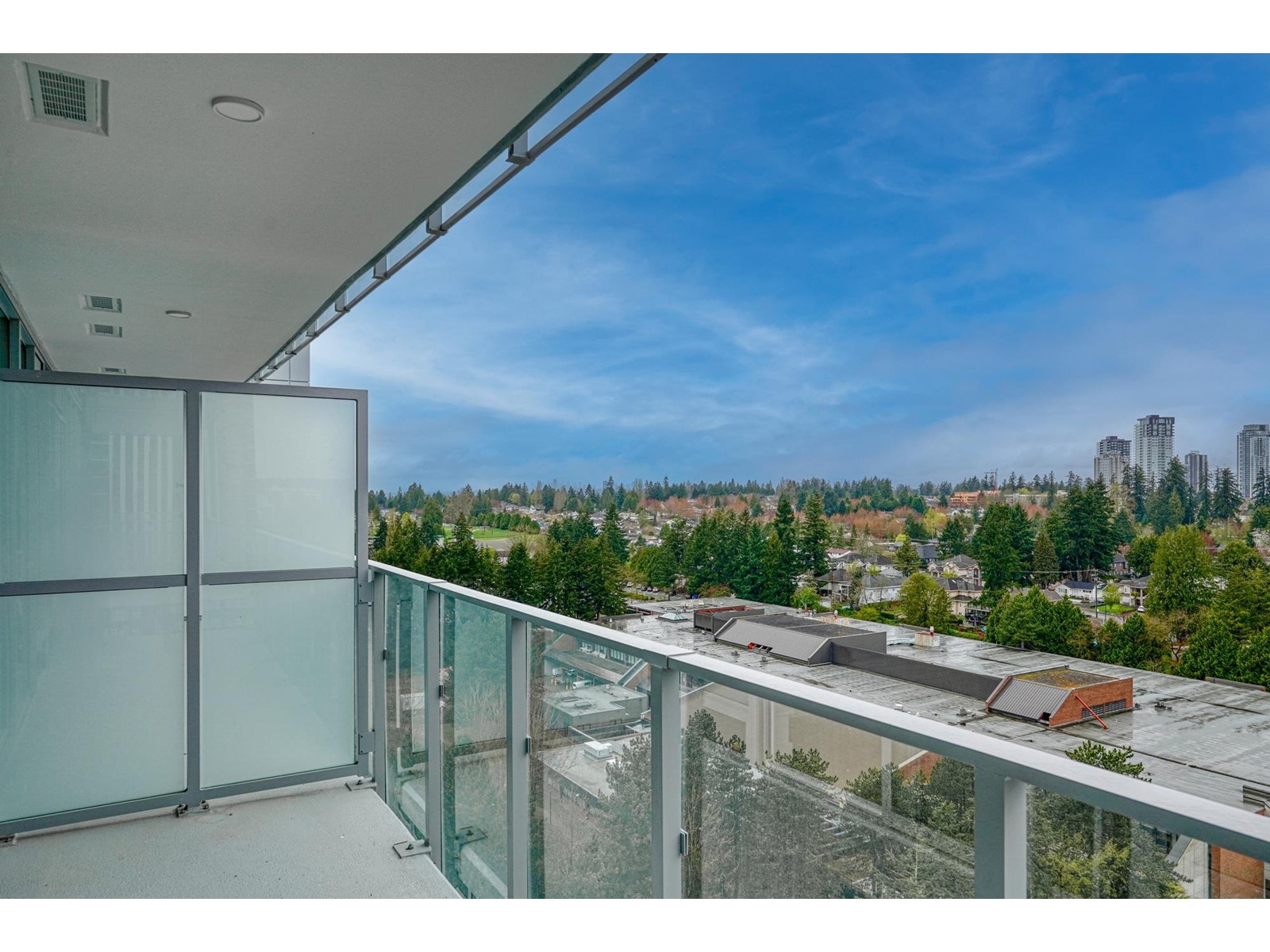 1506 9675 King George Boulevard, Surrey, British Columbia  V3T 2V3 - Photo 11 - R2972599
