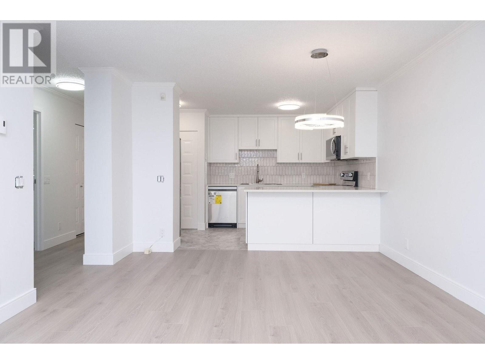 2401 3970 Carrigan Court, Burnaby, British Columbia  V3N 4S5 - Photo 7 - R2983917