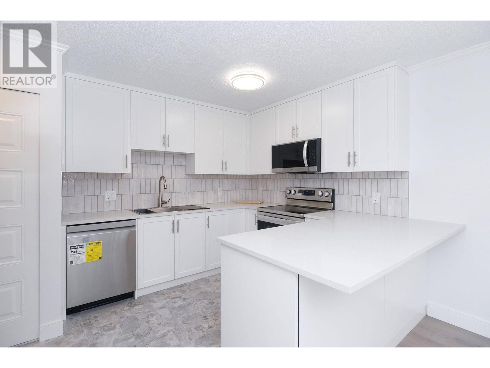 2401 3970 Carrigan Court, Burnaby, British Columbia  V3N 4S5 - Photo 6 - R2983917