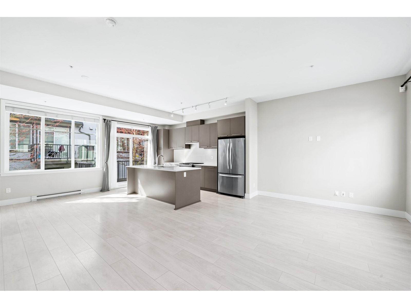 56 8217 204b Street, Langley, British Columbia  V2Y 0V6 - Photo 4 - R2987114
