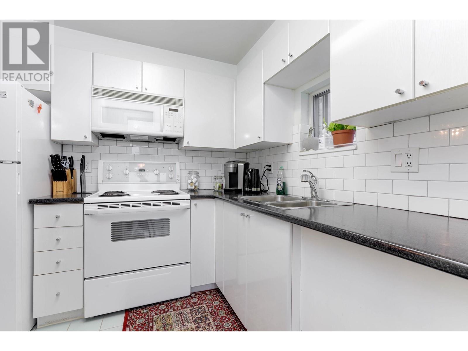 1907 1166 Melville Street, Vancouver, British Columbia  V6E 4P5 - Photo 11 - R2987479
