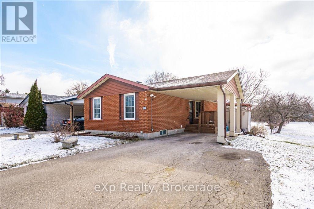 Property at 260 STRATHALLAN STREET image 3