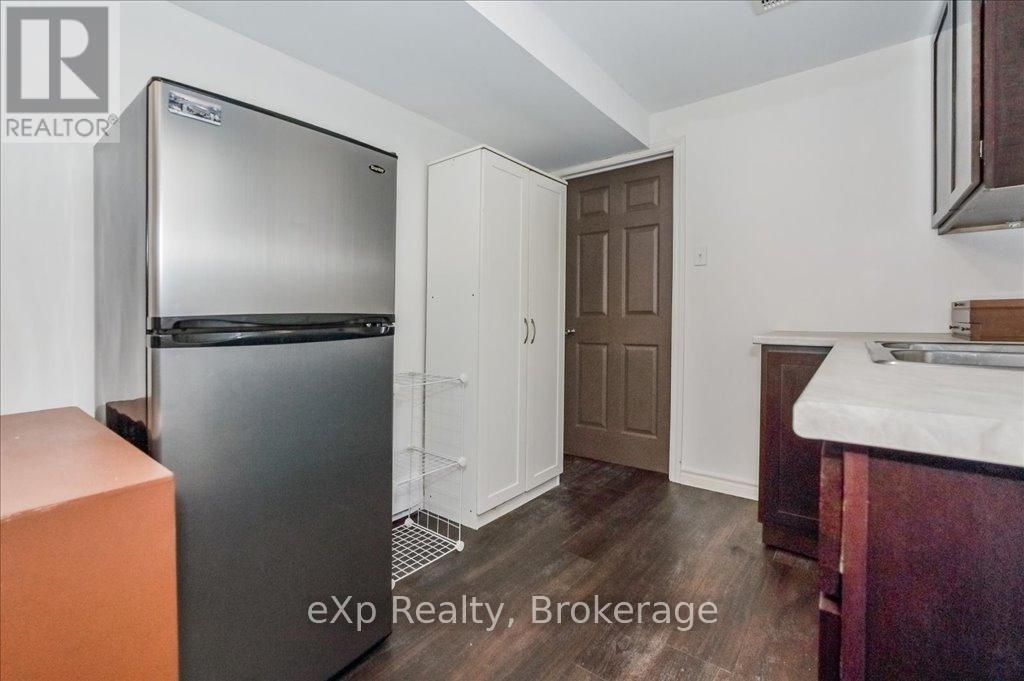 260 Strathallan Street, Centre Wellington, Ontario  N1M 3L5 - Photo 30 - X12066612