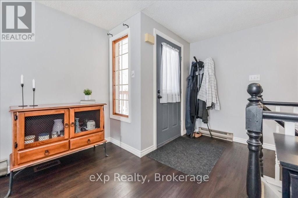 260 Strathallan Street, Centre Wellington, Ontario  N1M 3L5 - Photo 6 - X12066612
