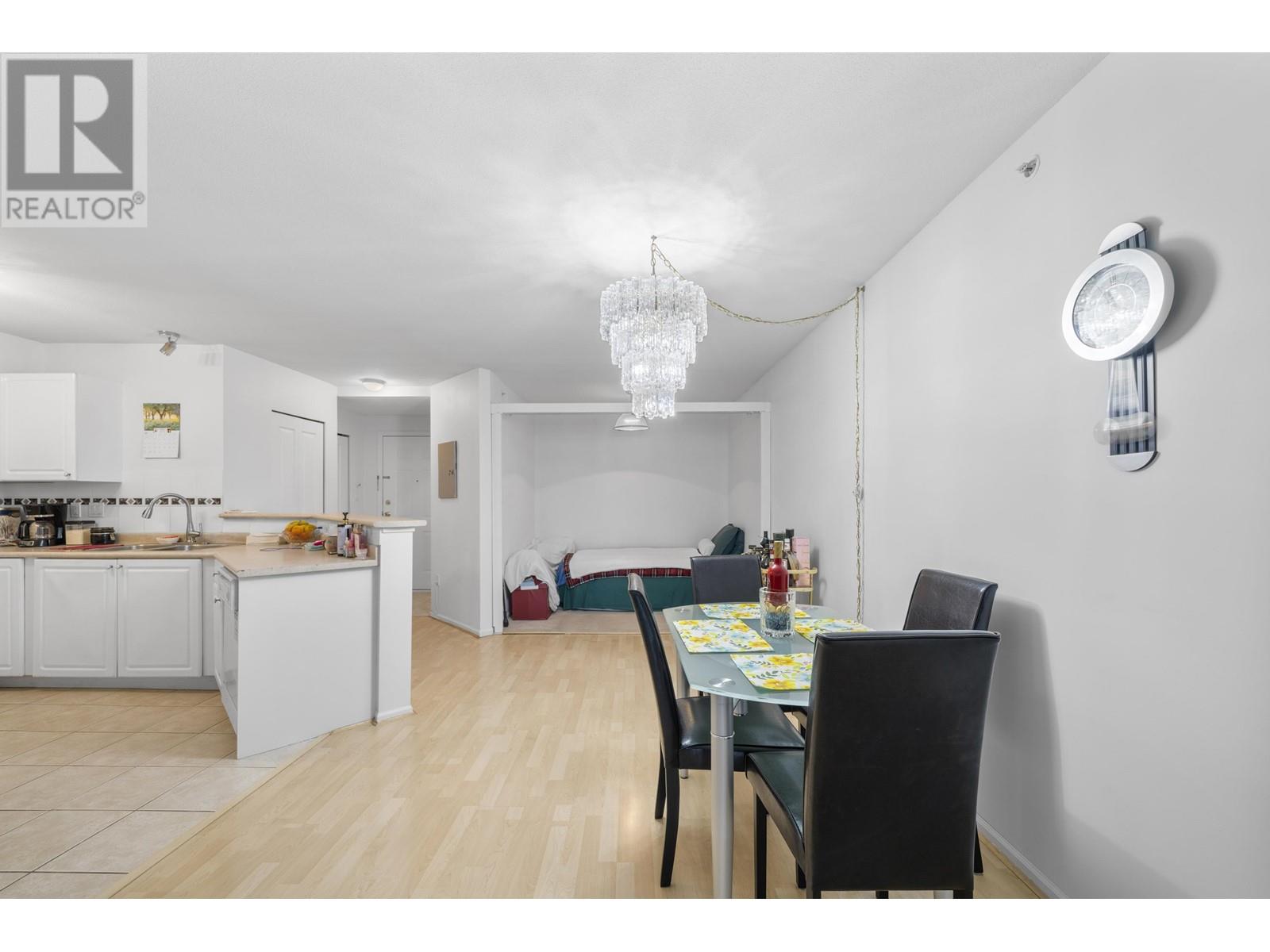 Ph23 760 Kingsway, Vancouver, British Columbia  V5V 3C1 - Photo 10 - R2987680