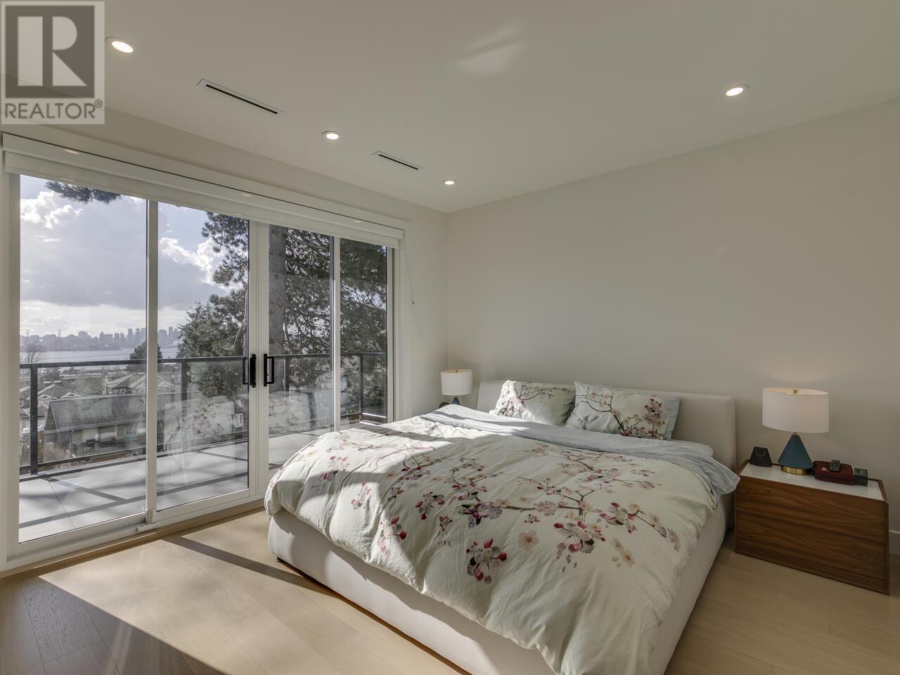 336 E 5th Street, North Vancouver, British Columbia  V7L 1L9 - Photo 22 - R2974948