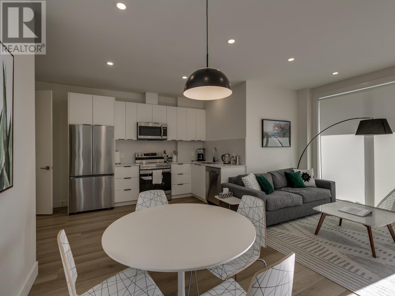 336 E 5th Street, North Vancouver, British Columbia  V7L 1L9 - Photo 32 - R2974948