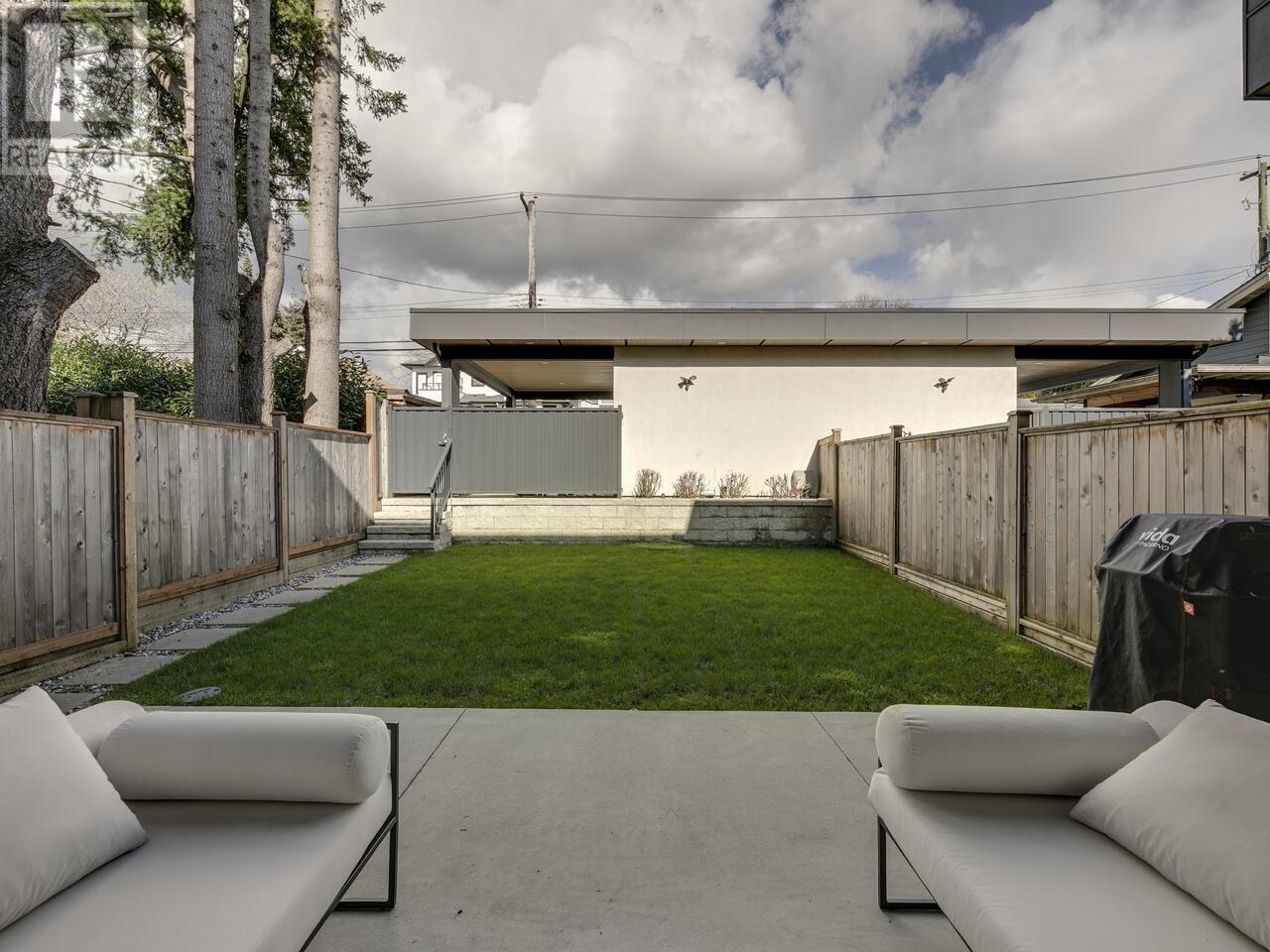 336 E 5th Street, North Vancouver, British Columbia  V7L 1L9 - Photo 5 - R2974948