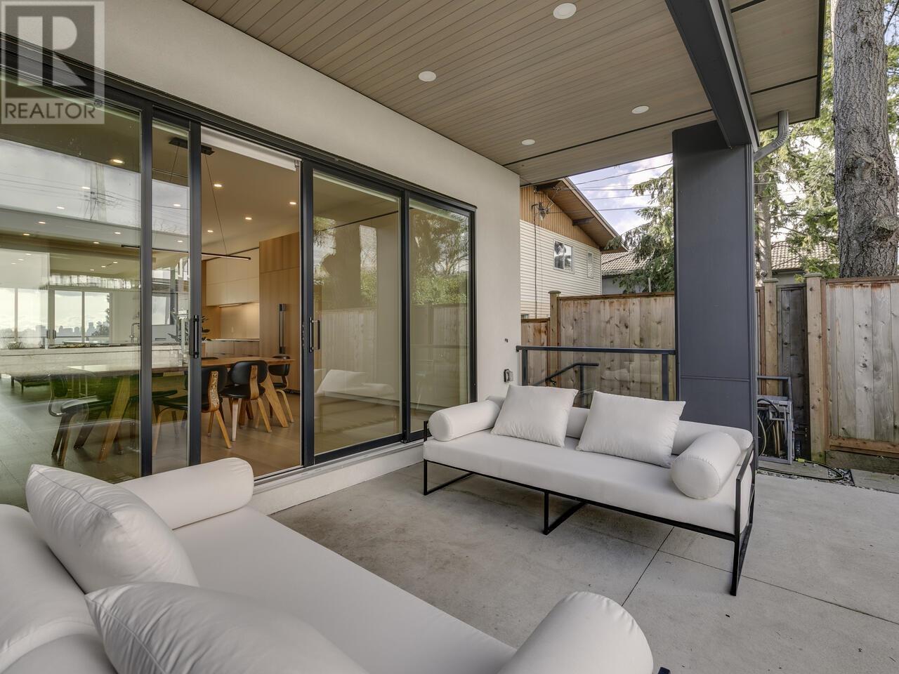 336 E 5th Street, North Vancouver, British Columbia  V7L 1L9 - Photo 6 - R2974948
