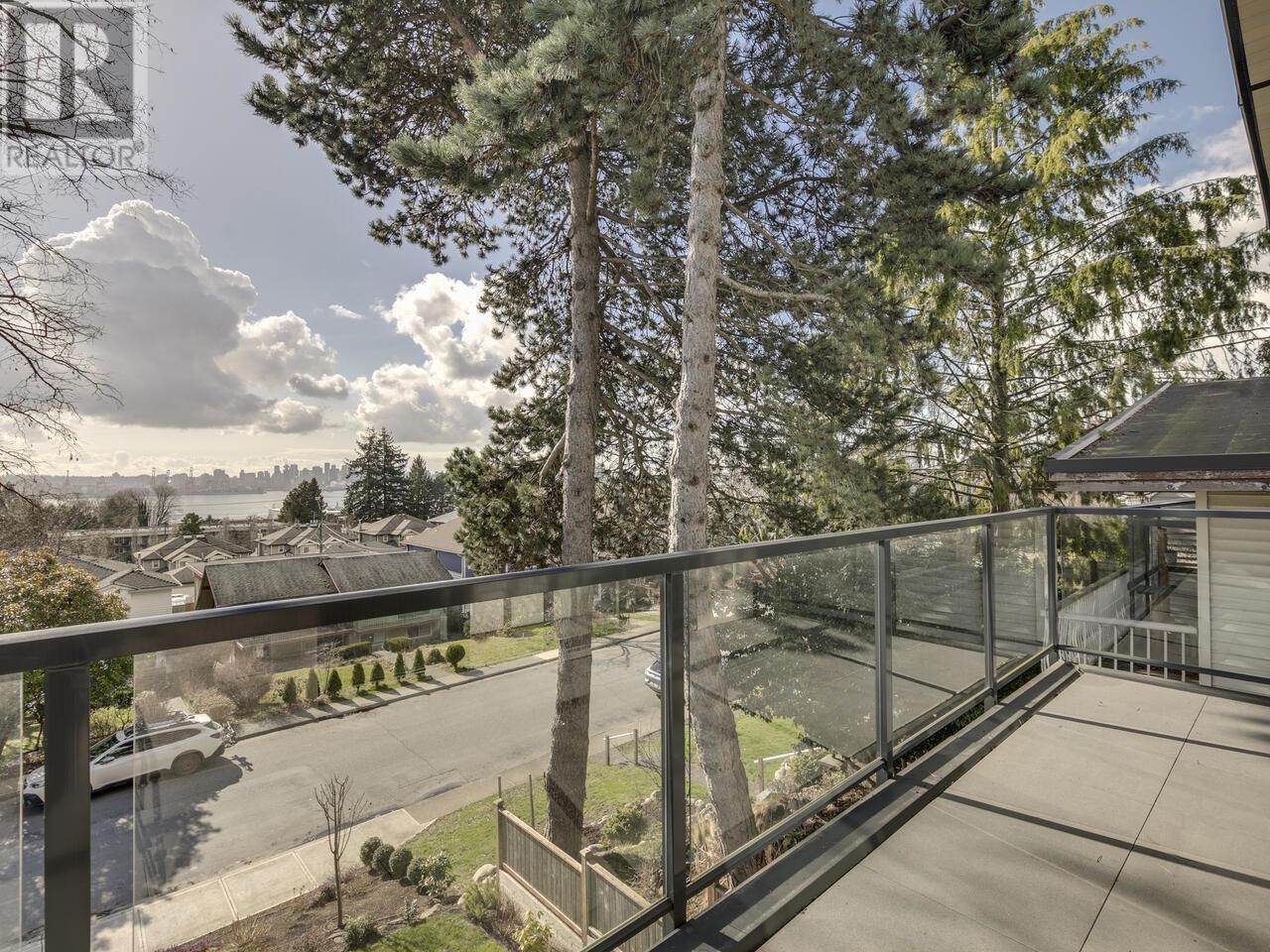 336 E 5th Street, North Vancouver, British Columbia  V7L 1L9 - Photo 33 - R2974948