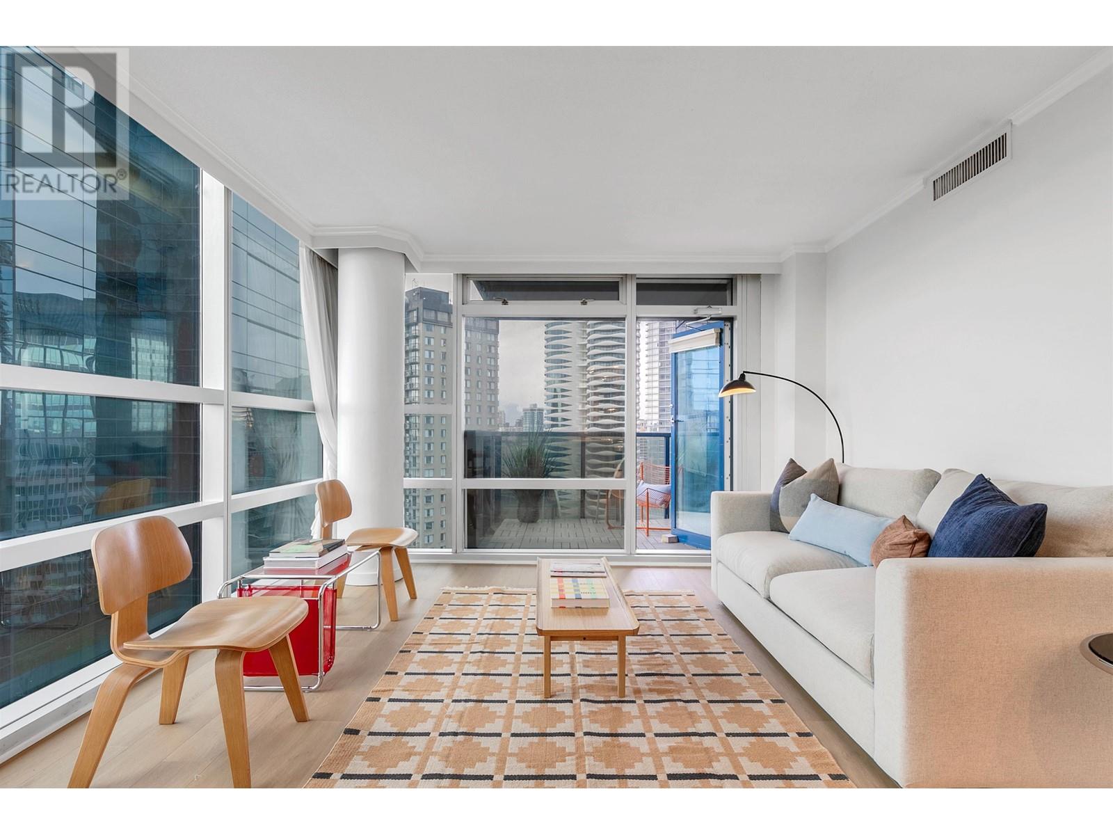 2103 1050 Burrard Street, Vancouver, British Columbia  V6Z 2S3 - Photo 3 - R2988136