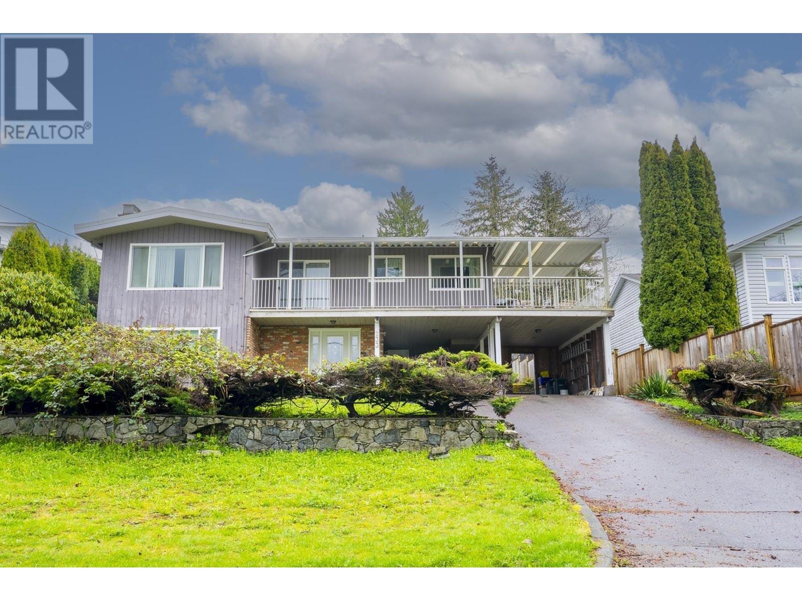 233 Montgomery Street, Coquitlam, British Columbia  V3K 5E7 - Photo 1 - R2988105