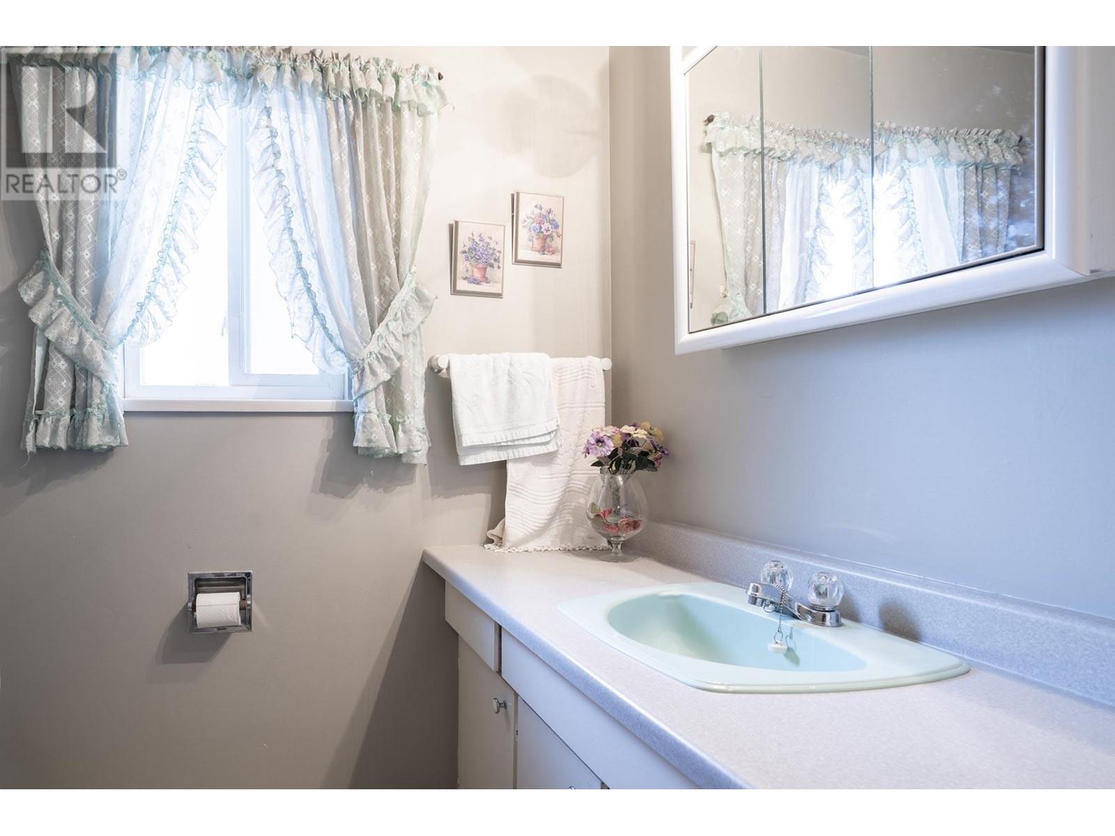 233 Montgomery Street, Coquitlam, British Columbia  V3K 5E7 - Photo 13 - R2988105