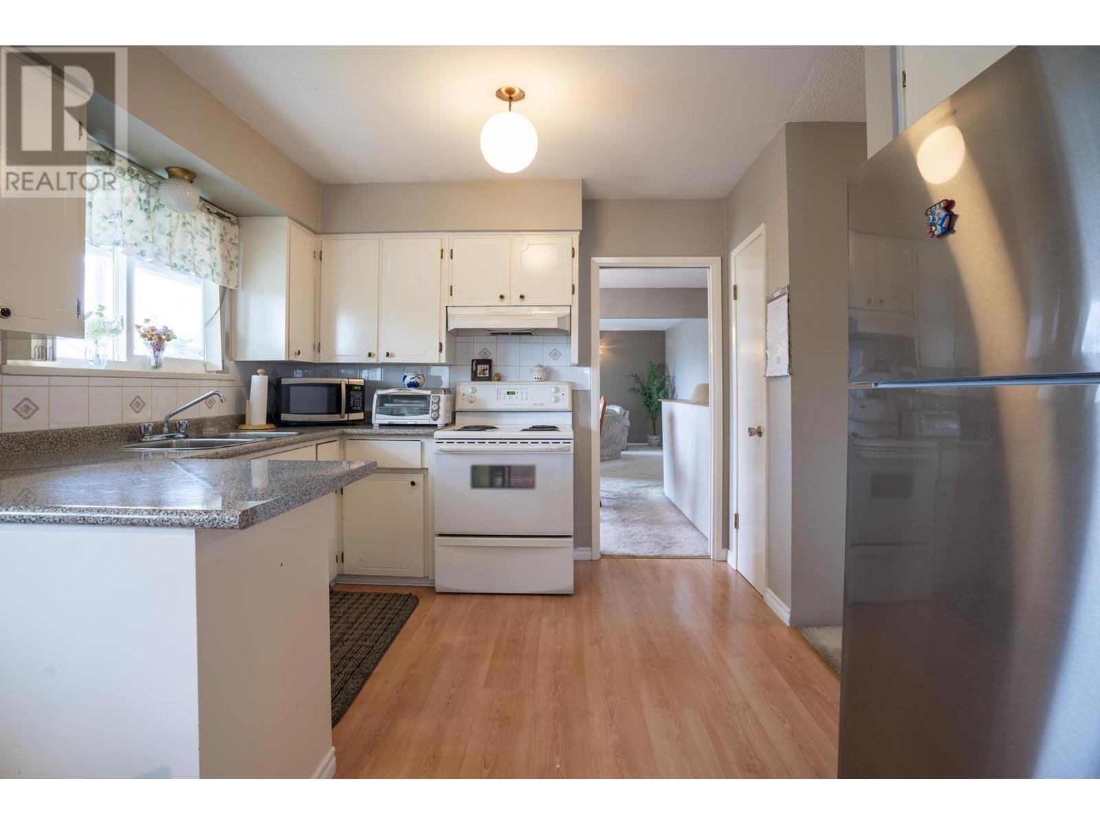 233 Montgomery Street, Coquitlam, British Columbia  V3K 5E7 - Photo 7 - R2988105