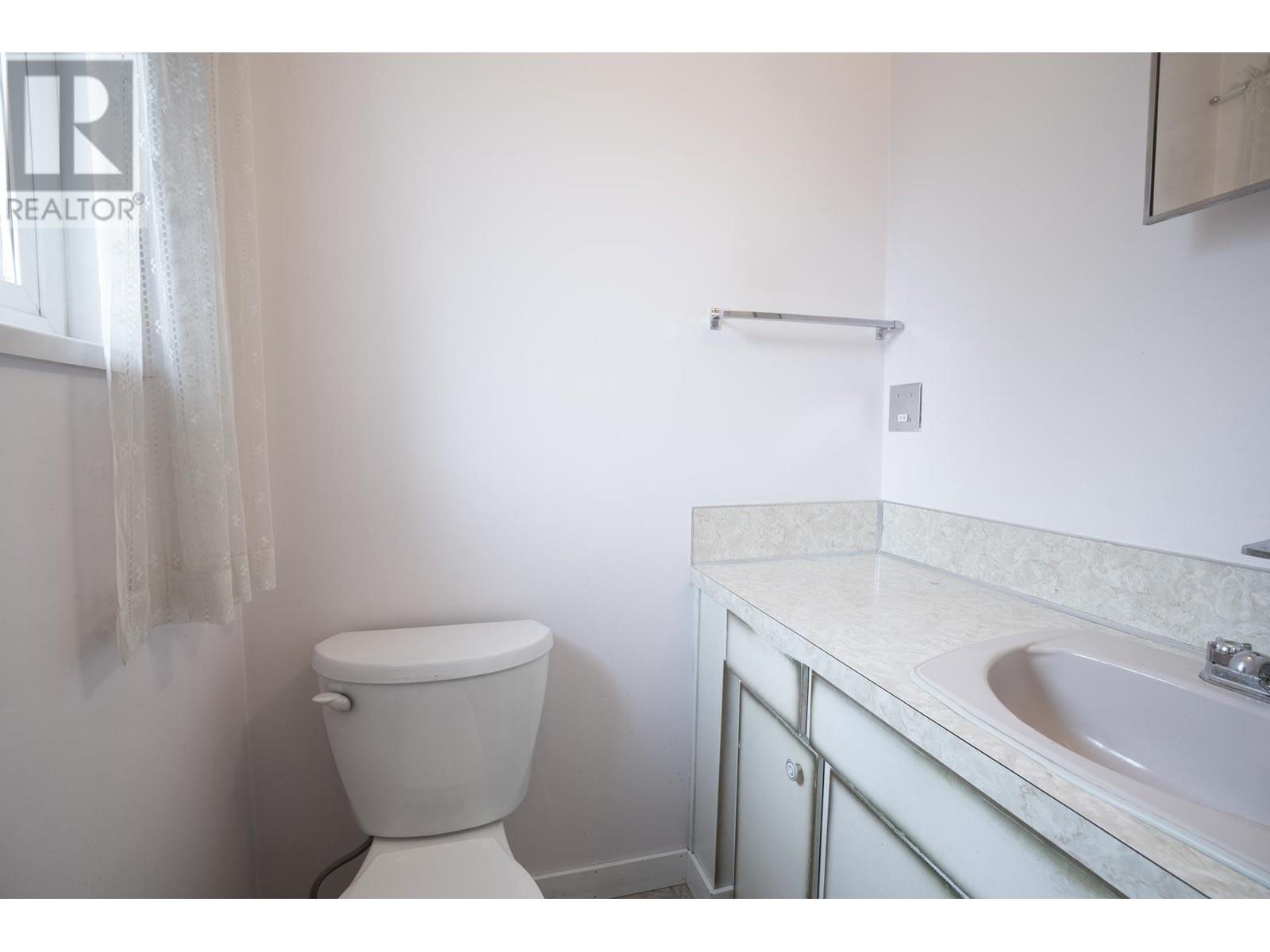 233 Montgomery Street, Coquitlam, British Columbia  V3K 5E7 - Photo 9 - R2988105