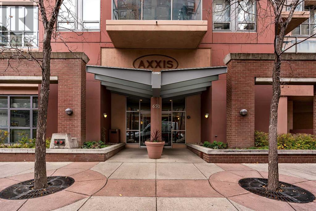Property at 902, 650 10 Street SW image 1