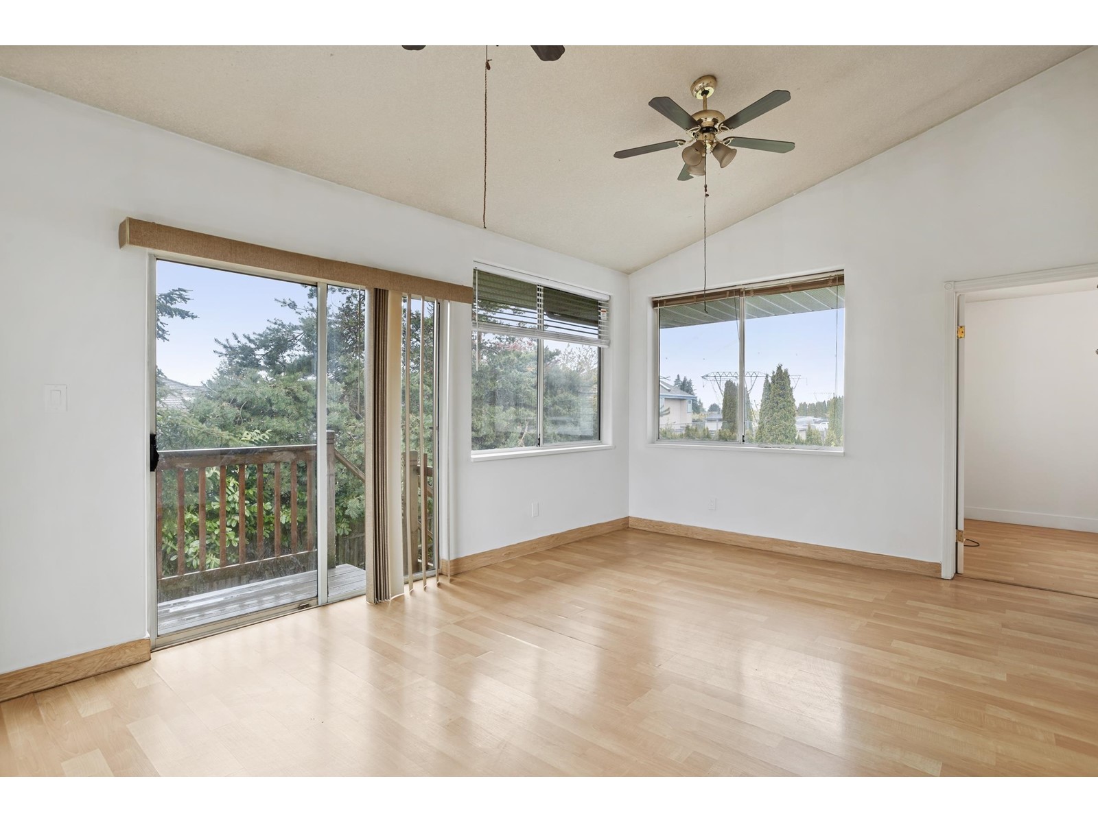 Property at 6129 126 STREET image 4