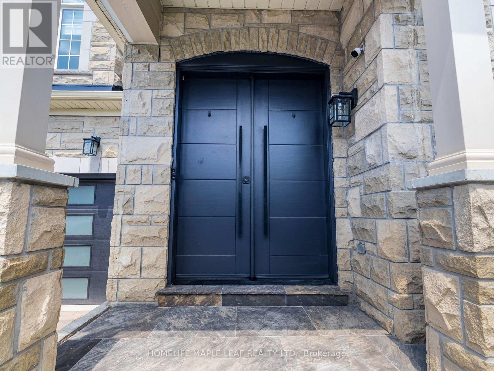 Property at 144 BLOOMSBURY AVENUE image 2