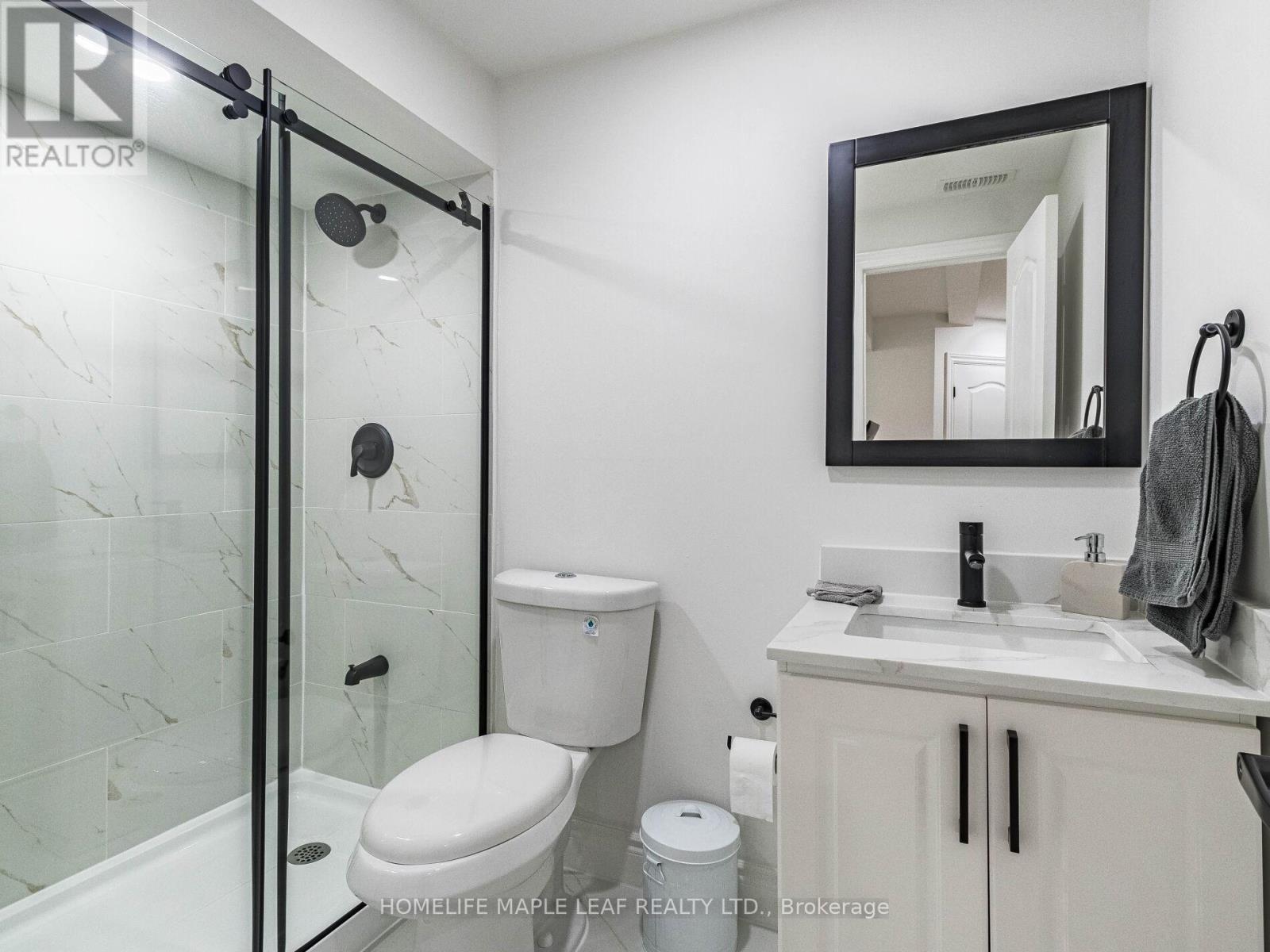 144 Bloomsbury Avenue, Brampton, Ontario  L6P 2X2 - Photo 31 - W12070666