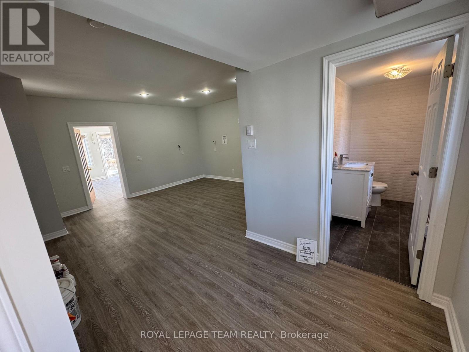 Property at 1022 BRIDGE STREET image 4