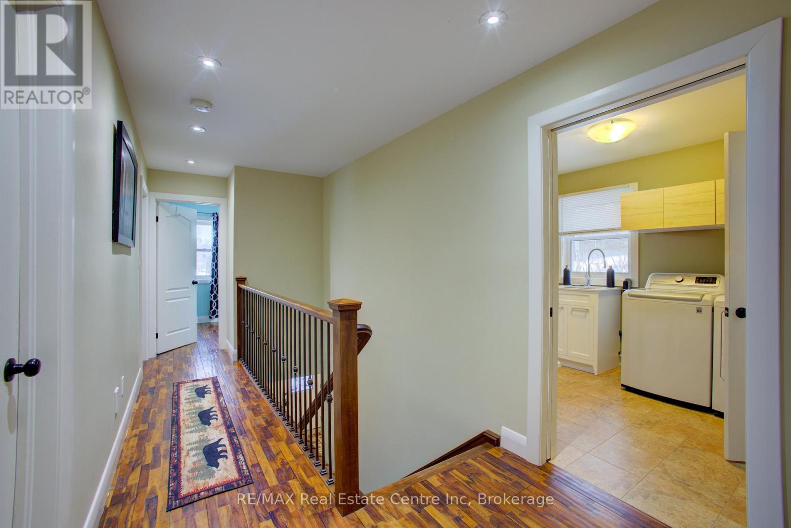 49 North Broadway Street, Centre Wellington, Ontario  N0B 1J0 - Photo 10 - X12060055